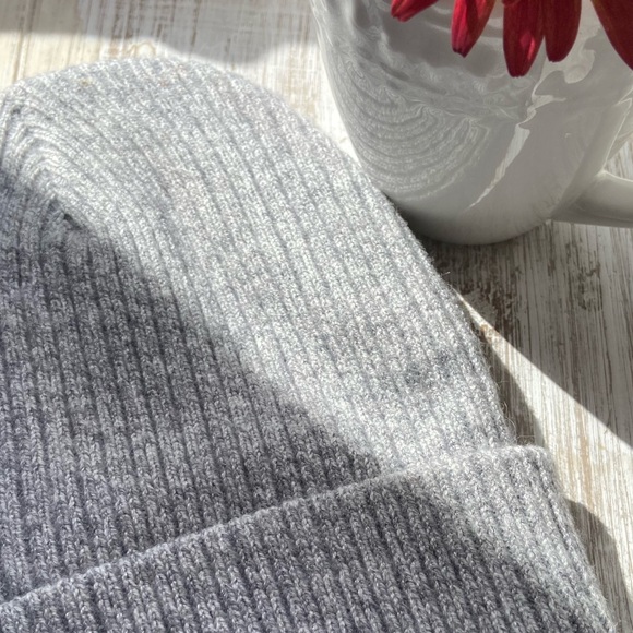 COLD WEATHER BEANIE HAT IN GRAY - Picture 2 of 2